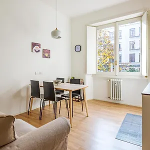  Apartamento Spacious & Comfortable In Duomo By Easylife