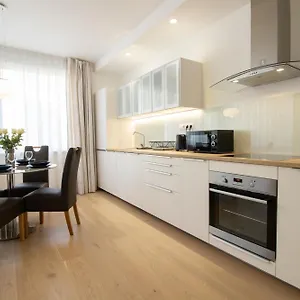 Krakovska , Praga Czechy