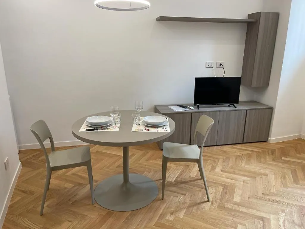 Apartment Imhome - Porta Vittoria Milan Italy